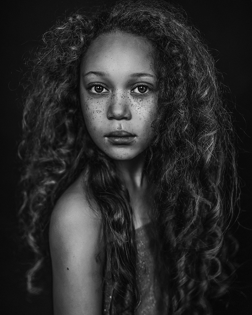 Tiarna, © Paulina Duczman, UK, 2nd Place in The Portrait Category – Second Half, B&W Child Photo Competition
