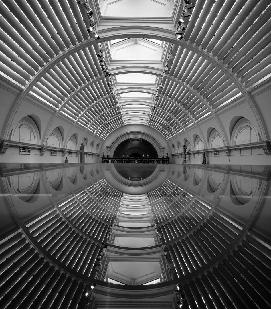 Reflections at the V & A, © Deian Benjamin, 1st place, Digital Camera Photographer of the Year