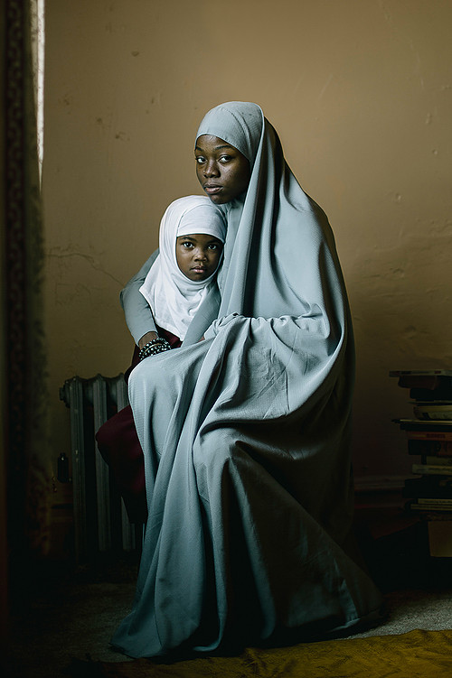 Fatimat is a young mother living with her daughter Amina in a one-bedroom apartment in Newark, New Jersey, © Haruka SAKAG UCHI, USA, Finalist Category A: Defining Family, Kuala Lumpur International Photoawards 2017 Winner