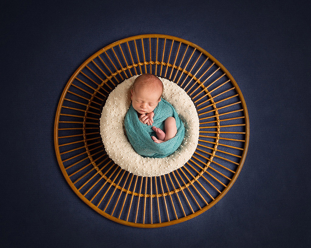 Newborn Art, © Jasmin Rupp, USA, Newborns Photo Contest