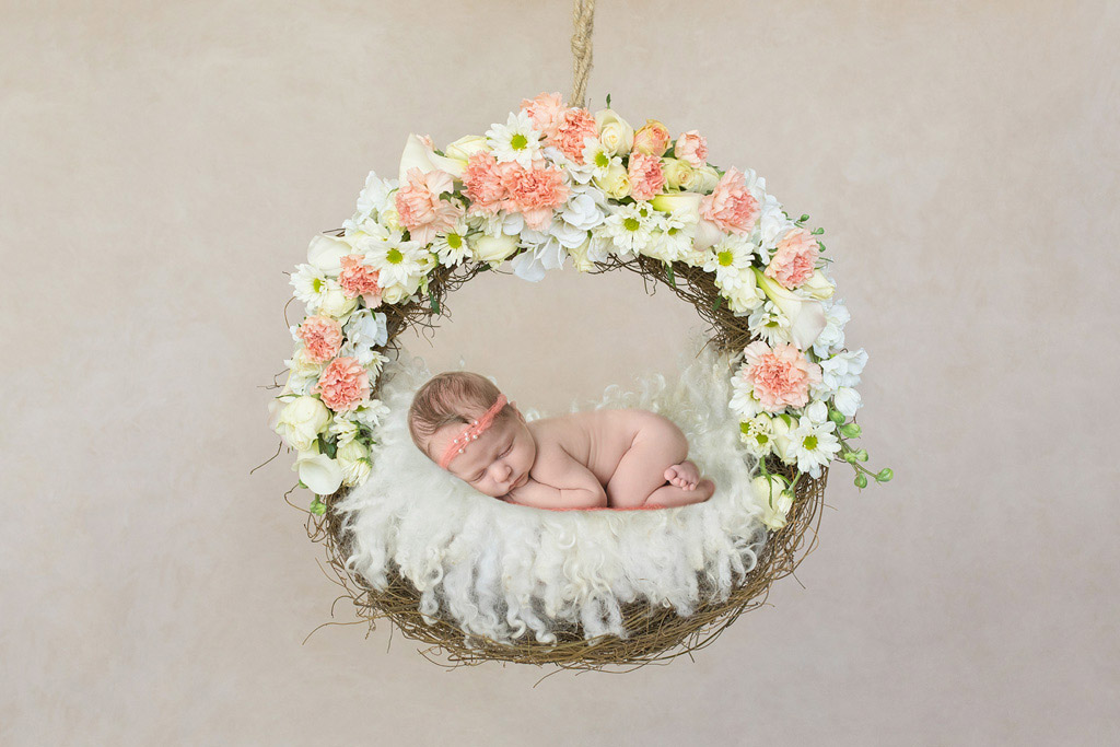 Corallie, © Genevieve Grenon, Canada, 3rd Place, Newborns Photo Contest