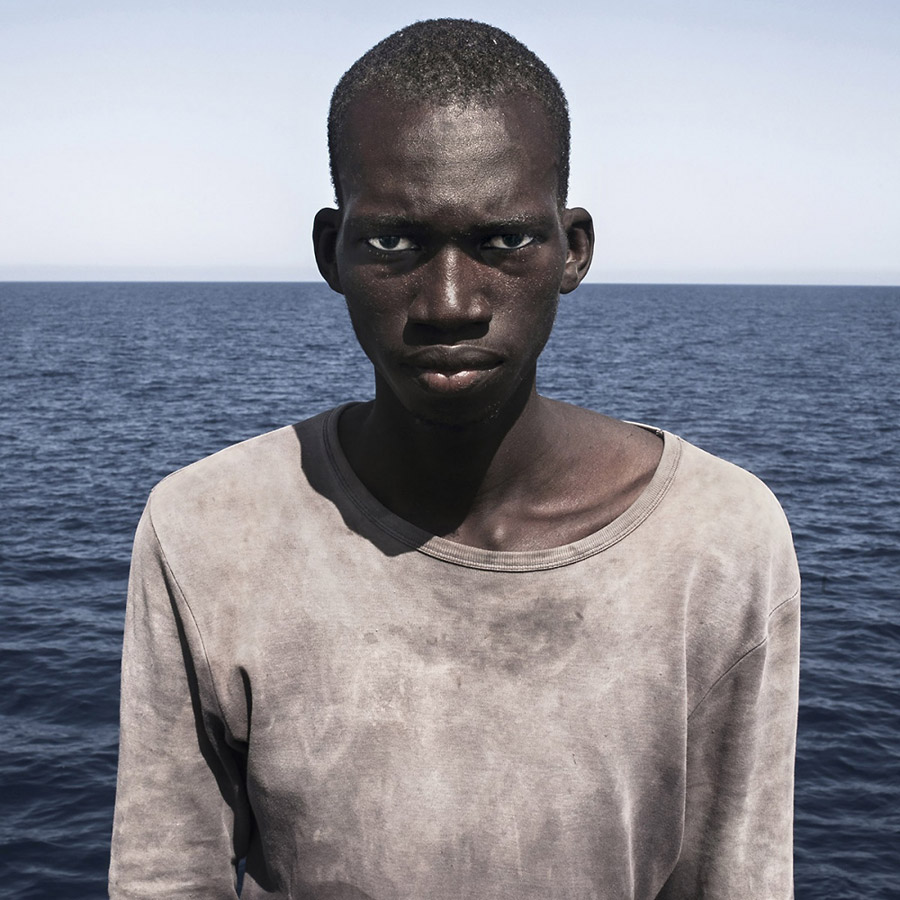 Passenger, © César Dezfuli, 2nd Prize, Portraits – Hellerau Photography Award