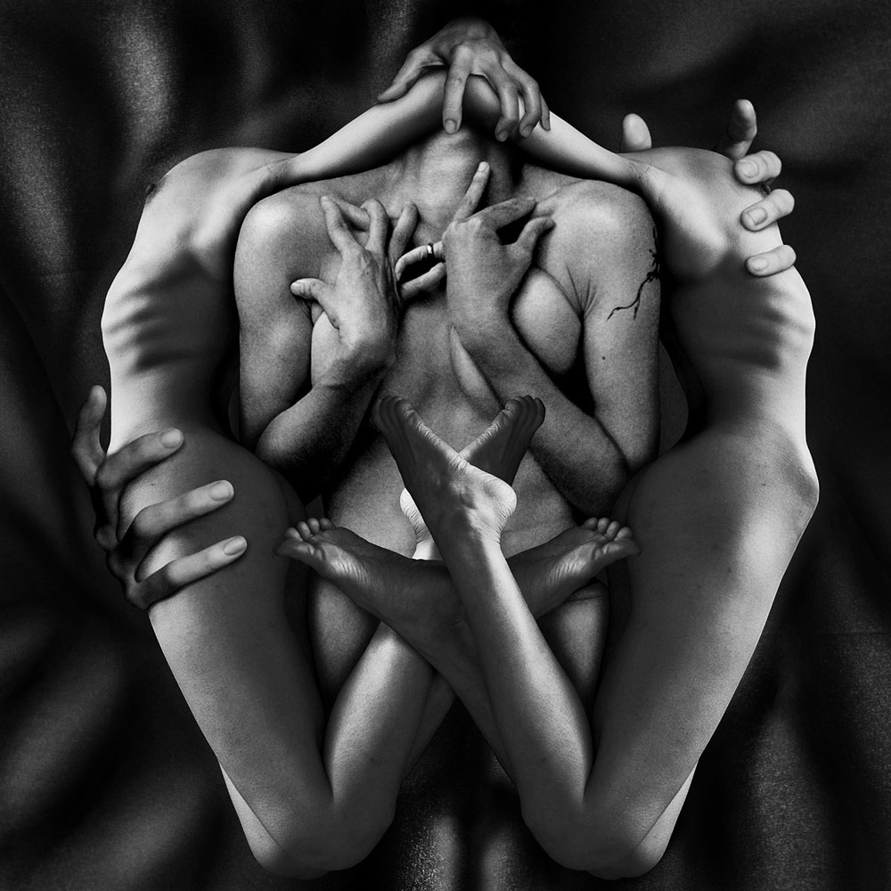 Shackles, © Shu Ling HO, 1st Place, Non-Professional - Nudes, Zebra Awards - TZIPAC Black and White Photographer of the Year
